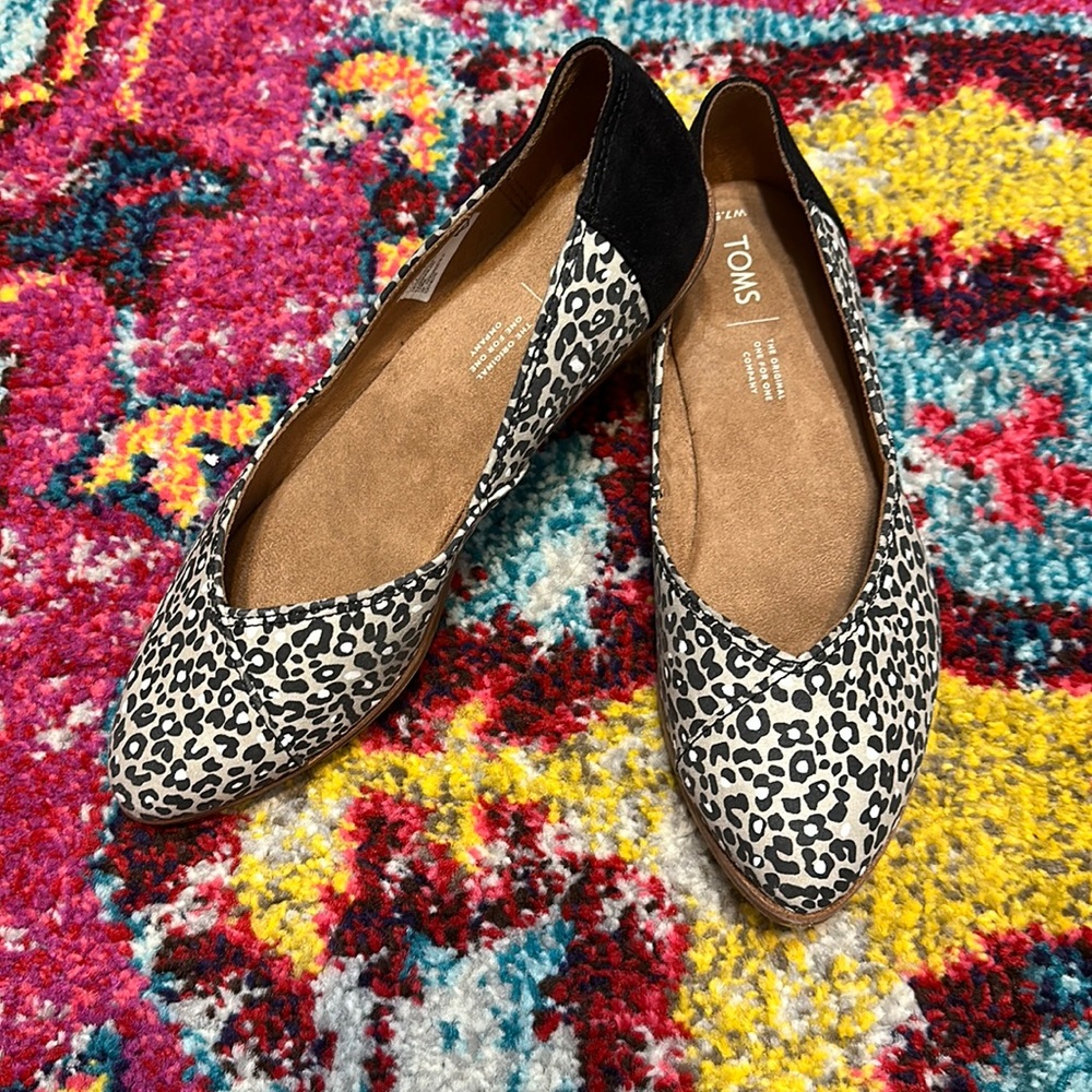 TOMS flats